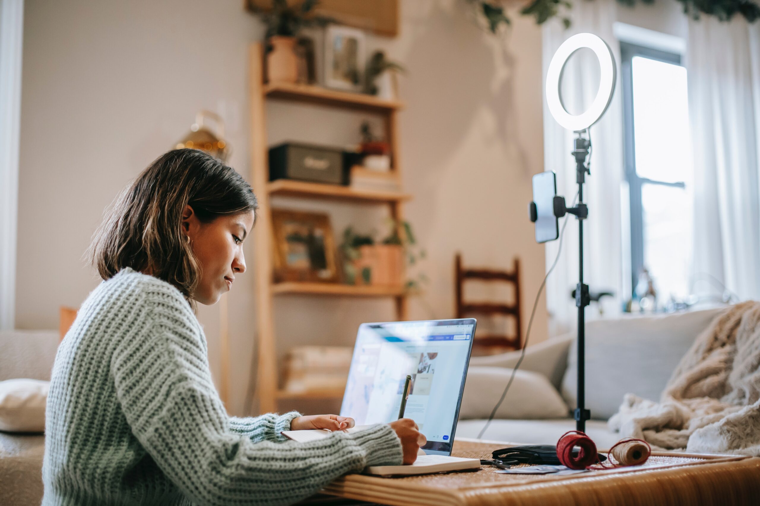 Unleash AI for Web Content: Writing Tips for Compelling Website Copy