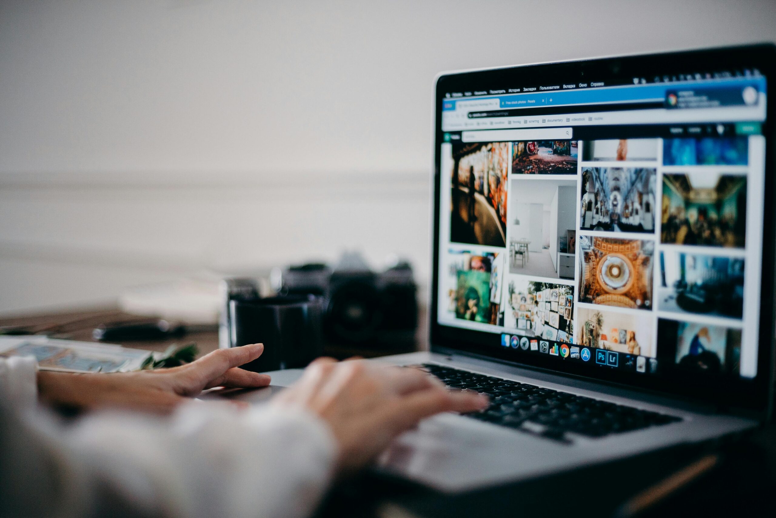 Eleve seu Conteúdo com Pexels: Integração Perfeita de Imagens no Article Factory