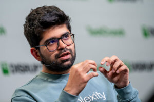 Perplexity Launches AI-Powered Web Browser Comet