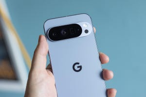 Google Pixel 10 Pro XL Offers Strong Camera and AI Features Amid Modest Performance Gains