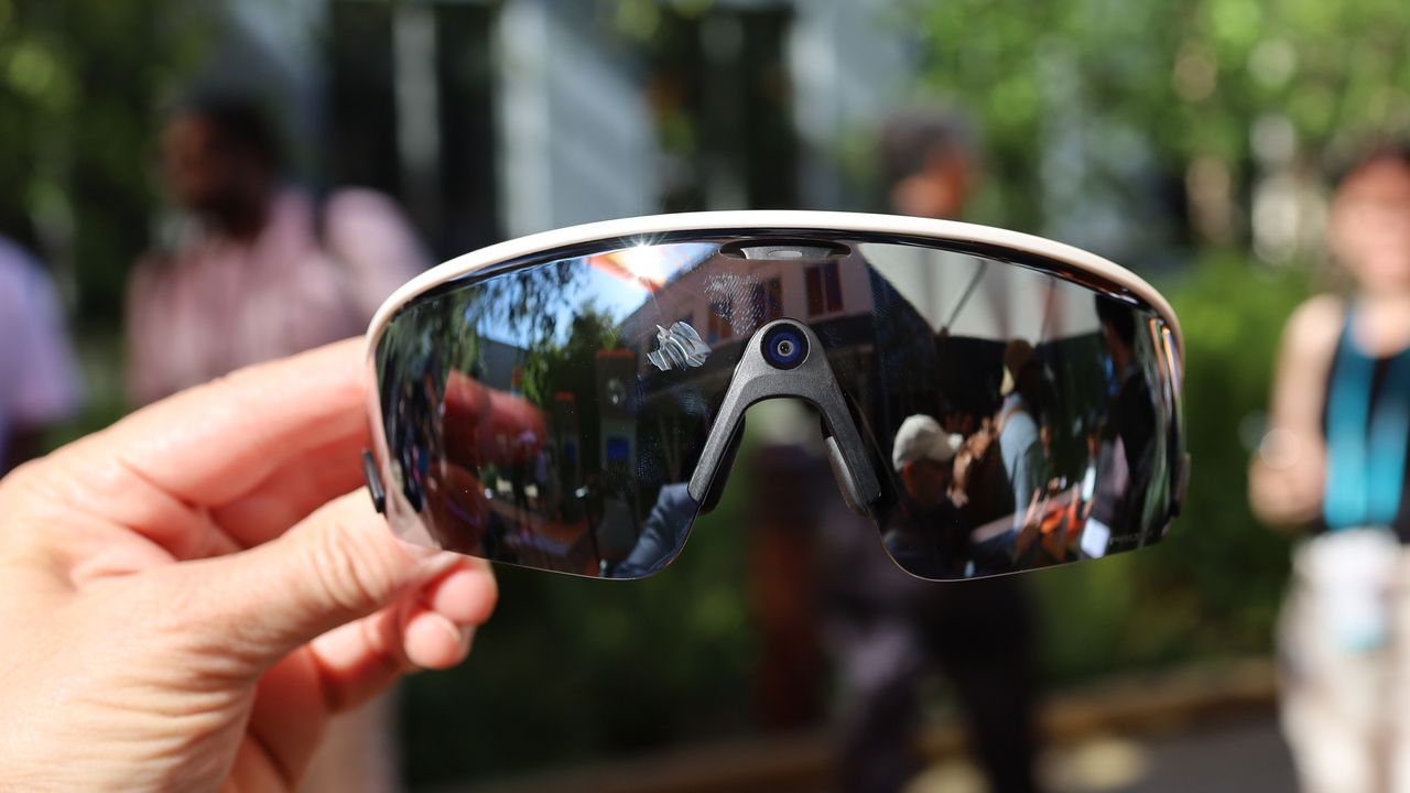 Meta’s Oakley Vanguard Glasses Promise Powerful Open‑Ear Audio and Advanced Fitness Features