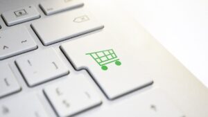 AI Shopping Assistants Accelerate Holiday Retail Growth