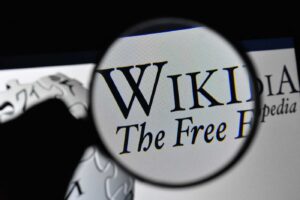 Wikimedia Warns That AI Bots and Summaries Are Cutting Wikipedia Traffic
