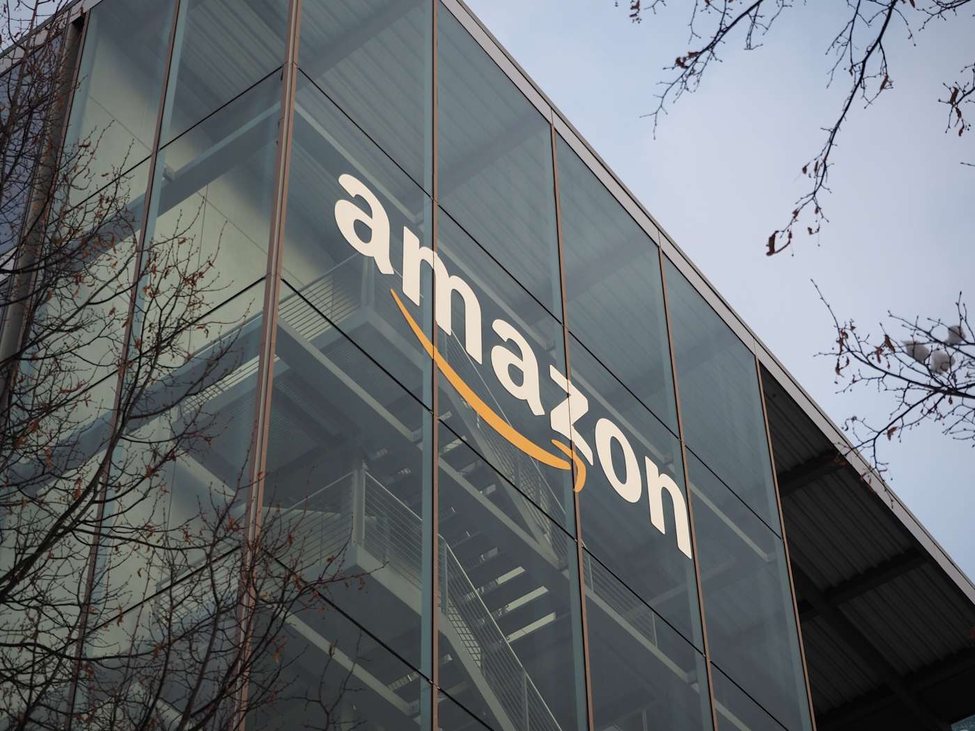 Amazon Announces 14,000 Job Cuts Amid AI-Driven Reorganization Amazon Announces 14,000 Job Cuts Amid AI-Driven Reorganization